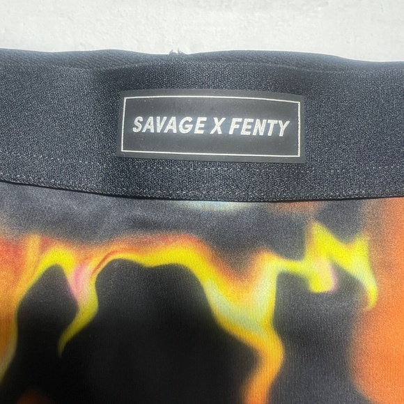 Savage X Fenty Women's Fast Lane High Waist Legging - Picture 5 of 7